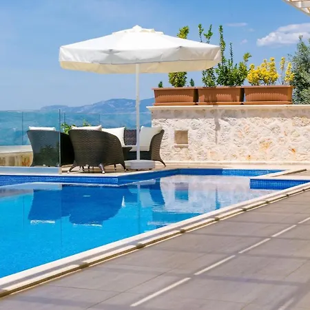 Vilă 2 Bedroom In Uzumlu Village - 1051 *