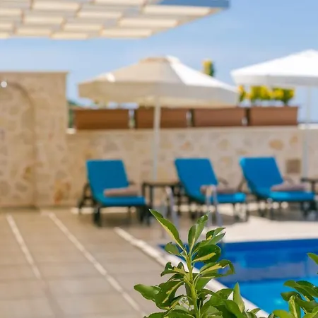 2 Bedroom In Uzumlu Village - 1051 ヴィラ