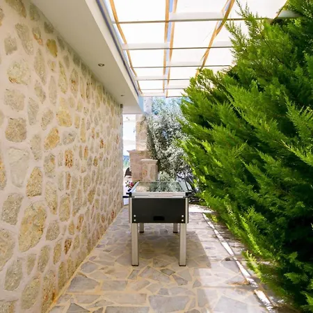 ヴィラ 2 Bedroom In Uzumlu Village - 1051 カルカン